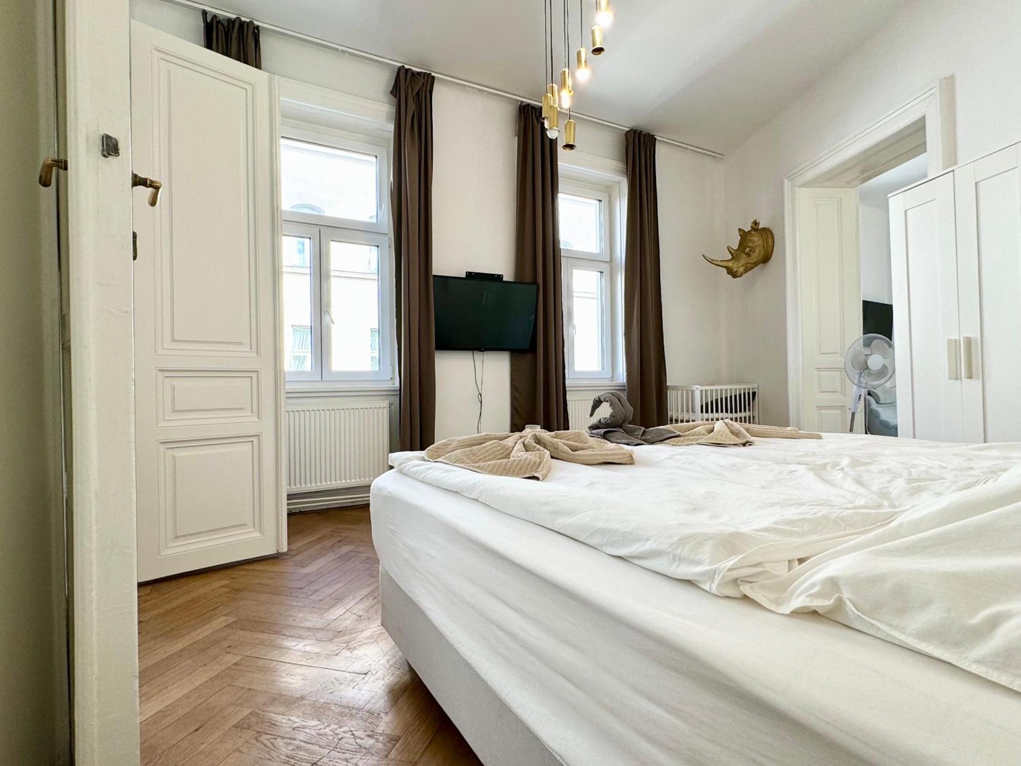Premium Apartment Located At The Famous Vienna Kutschkermarkt Kültér fotó