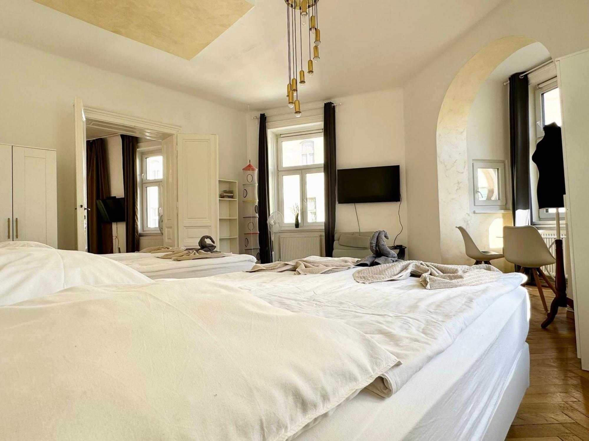 Premium Apartment Located At The Famous Vienna Kutschkermarkt Kültér fotó